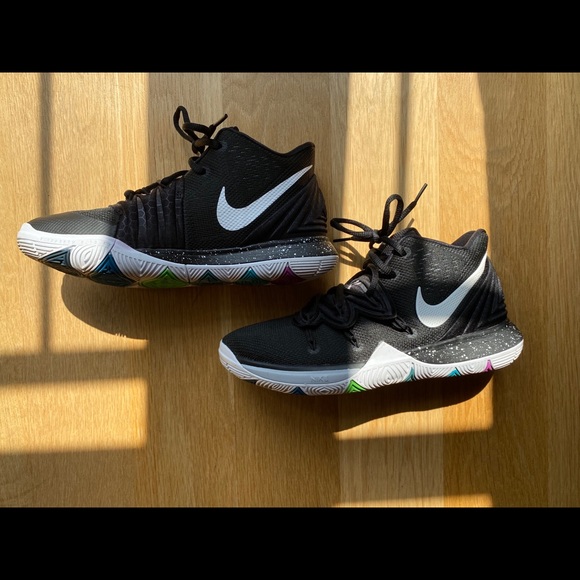 nike multicolor sole